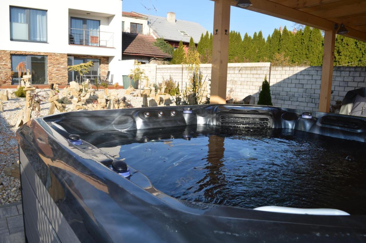Apartmany Olsovska Bzenec Exteriör bild